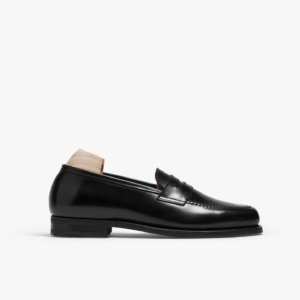 Quvadi Stenhammar In black